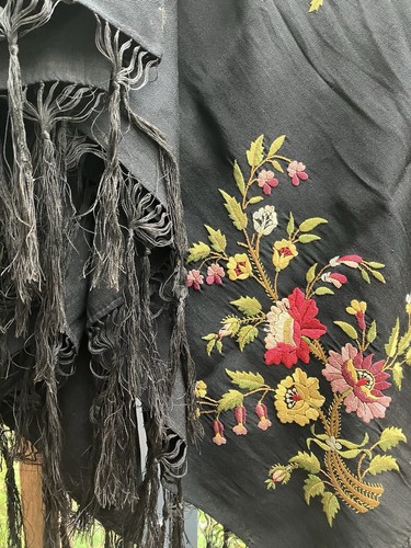 Antique 1825s 1850s black - antique,