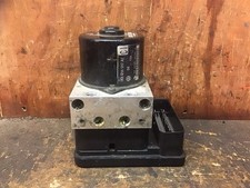 VOLKSWAGEN GOLF MK5 ABS PUMP