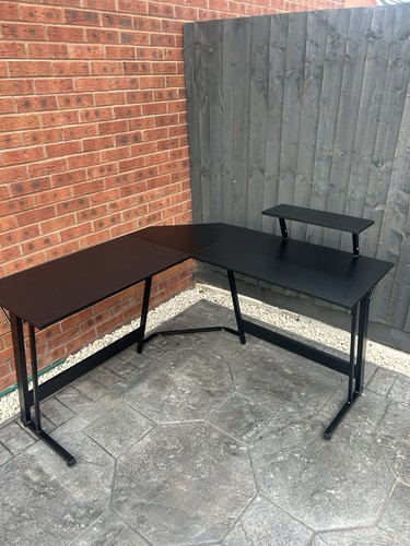 Black shaped corner - black, l-shaped