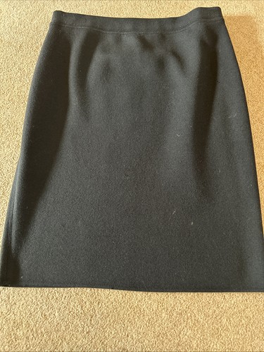 Escalating skirt - escalating, skirt.