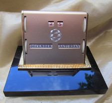 Vintage Perpetual Calendar 1950s Bakelite Base VGC Desk