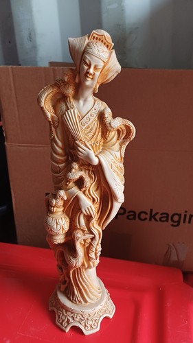 Vintage resin asian statue - resin,