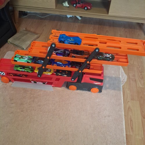 Hot wheels mega hauler - mega, truck