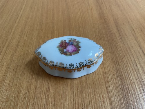Limoges trinket box vintage - limoges,