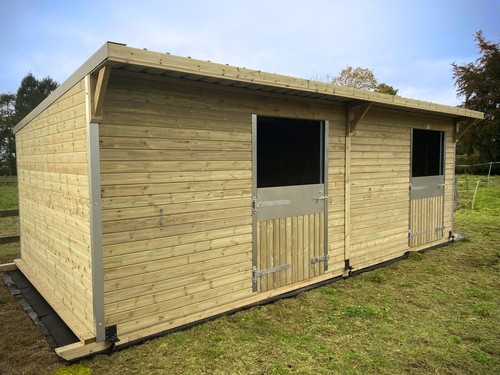 Pent double stable - ,