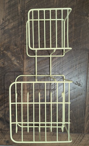 Vintage pale yellow rubbermaid - yellow,