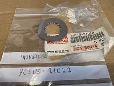 Yamaha front sprocket lock