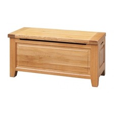SOLID OAK BLANKET BOX ACORN