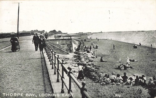 Thorpe bay looking - thorpe,