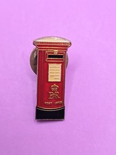 Pin Badge Metal Vintage Retro