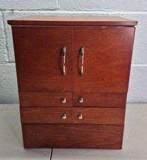 Lori Greiner Makeup or Jewelry