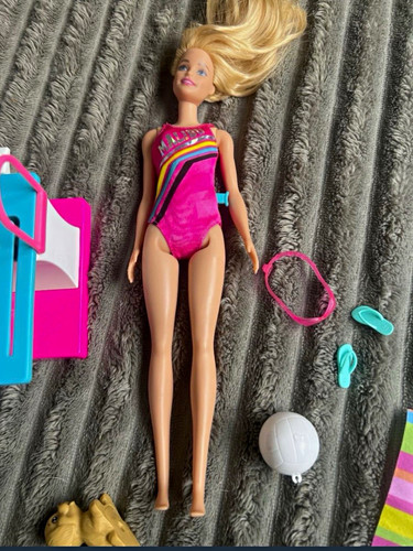 Barbie swimmer articulated - barbie,