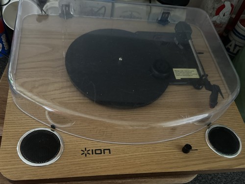 Ion turntable with - turntable,