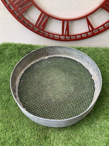 Vintage galvanised garden - galvanised,