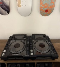 Pioneer CDJ 2000 Nexus Pair Near Mint Condition All Cables Included Free Postage