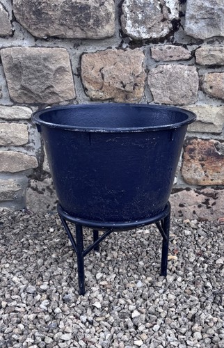 Antique large cast - large, iron