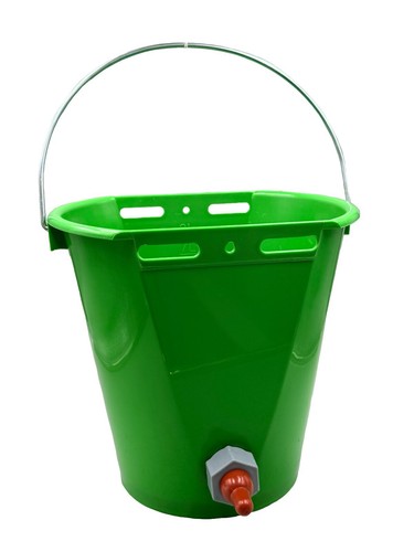Lamb milk feeding bucket with - feeding,