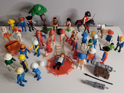 Geobra 1974 playmobil figures - geobra,