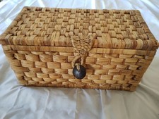 WICKER CANE TRUNK STYLE STORAGE BASKET HANDLES TO SIDE HINGED LID