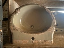 TWYFORDS JUPITER 580MM 1TH, BASIN IN PAMPAS