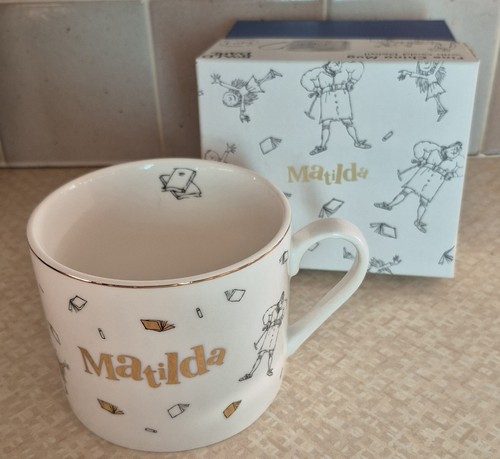 Bone china gold matilda mug - gold,