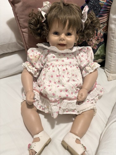 Rare adora original doll - rare,