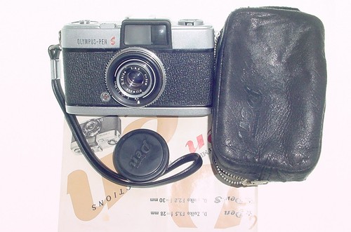 Olympus pen half frame - s,