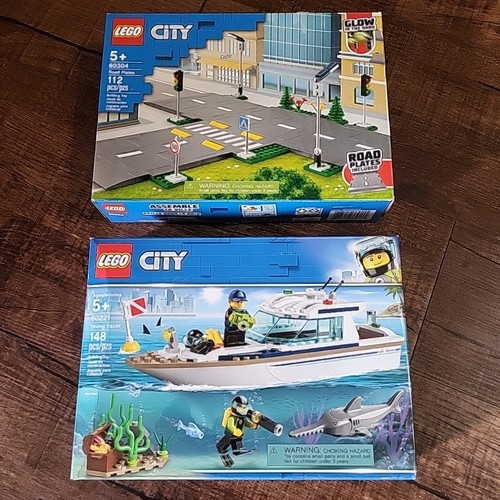 Lego city sets 60221 60304 - lego,