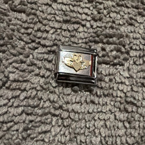 New gold claddagh silver - gold,