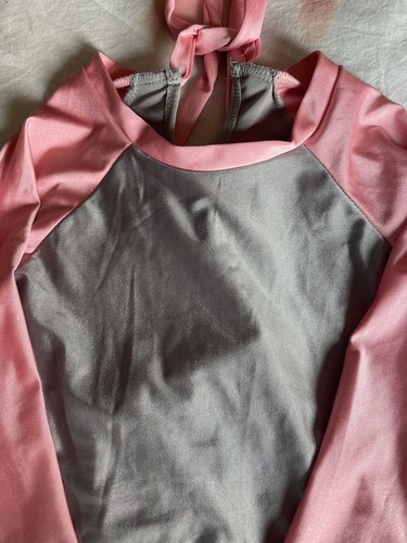 Pink and grey - pink, swimming