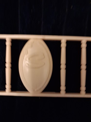 Vintage sindy four - four, bed