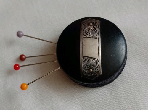 Bakelite vintage pin - bakelite, cushion