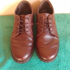 Men's Brown Leather Dual Fit Hush Puppies Size UK 8. EU 42. Super Comfortable.