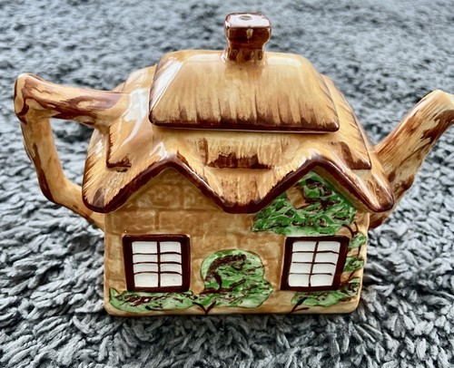 Vintage crown clarence teapot - crown,