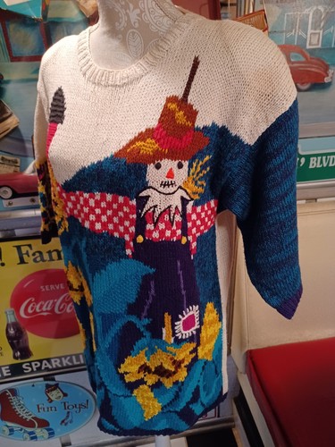 Vintage 1980s hand knit - hand,