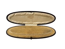 Antique case necklace Maison