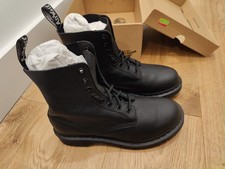 Dr. Martens 1460 Pascal Boots