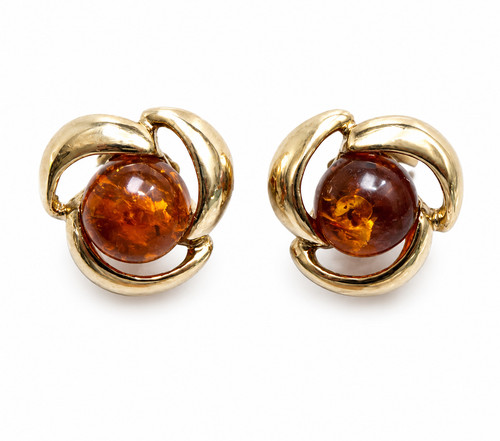 Vintage amber stud earrings - amber,