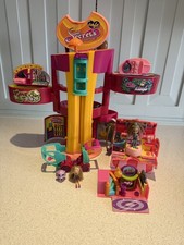 Sweet Secrets Chic Boutique Tower Mall And Pop Star Purse 2007 With Dolls & Car