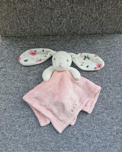 Blankets beyond bunny - &,