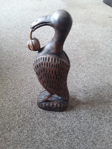 Hand carved bird - , hard
