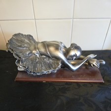 ballet figure ornament