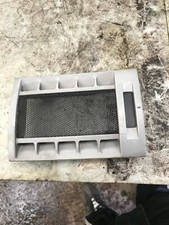 REAR INTERIOR ROOF VENT