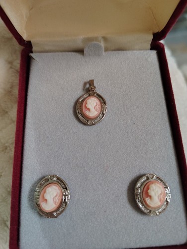 Vintage pendant and earrings - vintage,
