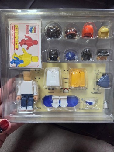 Medicom toy kubrick boys - medicom,