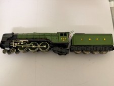 Trix OO  2 Rail LNER no. 525