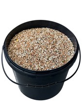 Pigeon conditioner trapping - pigeon,