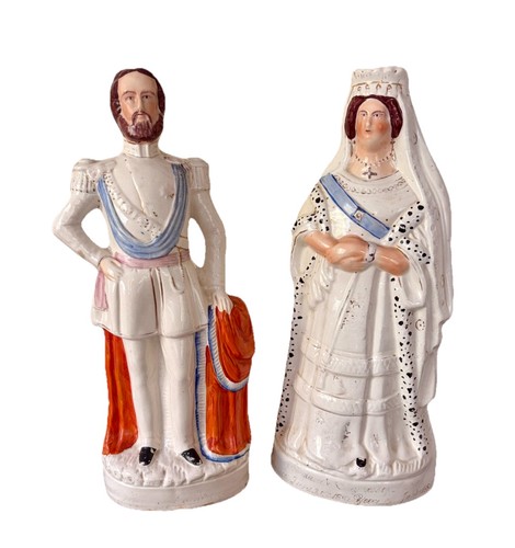 Antique staffordshire queen - antique,