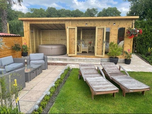 20x10 summer house - house, tub