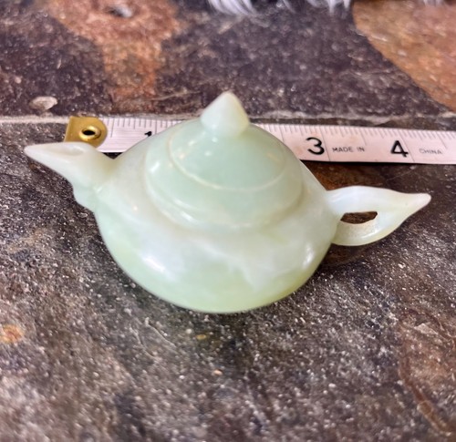 Old chinese carved nephrite - chinese,